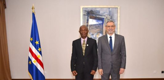Presidente da República recebeu cartas credenciais do novo Embaixador da Serra Leoa, Senhor Alhaji…