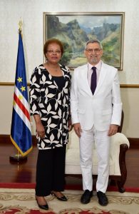 O Presidente da República recebeu, na tarde de 13 de Junho, em audiência, a…