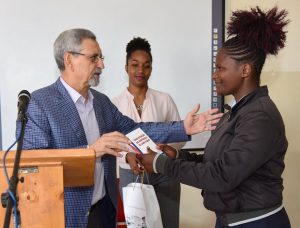 24/ABRIL/18 – Projecto Ler Mais, Saber Mais – Conversa Aberta entre o Presidente da…