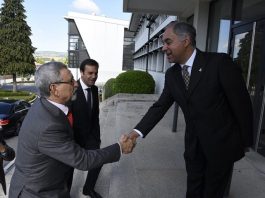 S. E o Presidente da República e comitiva visitaram a Câmara Municipal de Bragança,…