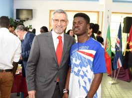 Convívio entre o Presidente da República e jovens estudantes do Instituto Politécnico de Bragança,…