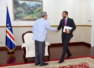 04 /ABRIL / 18 – O Presidente da República recebeu, em audiência, o Ministro…