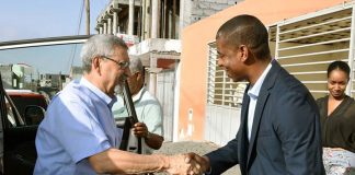 25 / Março / 18 – Chefe de Estado visita edifício da Câmara Municipal…