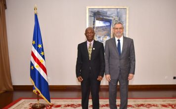 Presidente da República recebeu cartas credenciais do novo Embaixador da Serra Leoa, Senhor Alhaji…