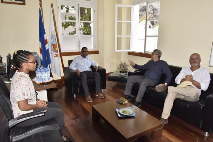 O Presidente Jorge Carlos Fonseca visitou algumas empresas no Vale do Paul, na área…