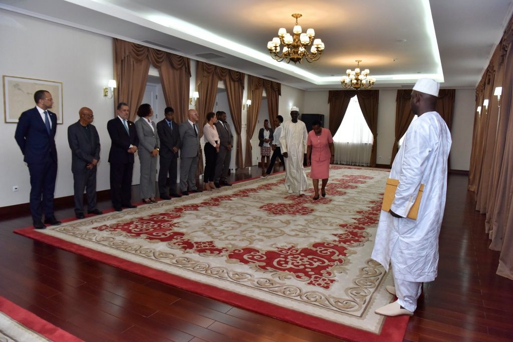 Presidente da República recebe Cartas Credenciais pelo Embaixador da G&a…