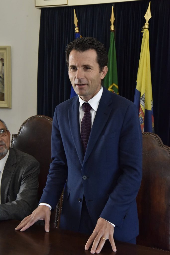 Recepção do Presidente da República e comitiva  pelo Presi…