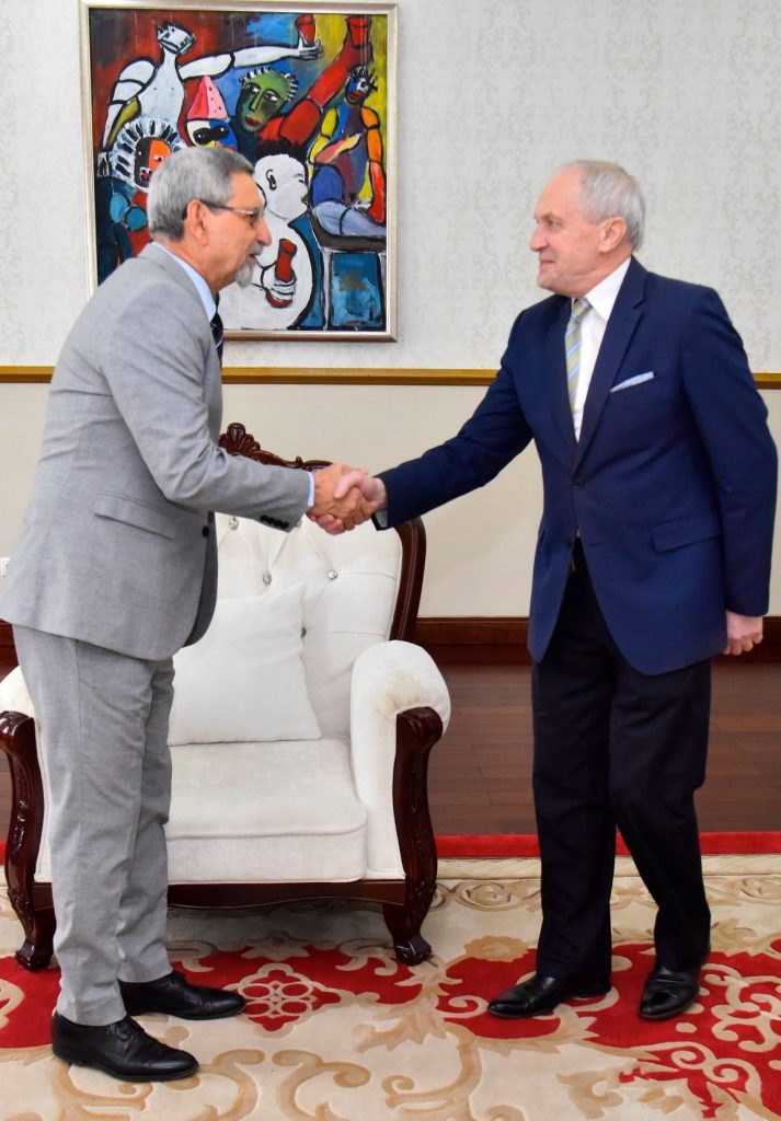 Presidente da República recebe, em audiência, o Embaixador da Rep&…