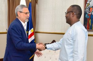 Presidente da República recebe, em audiência o Presidente eleito d…