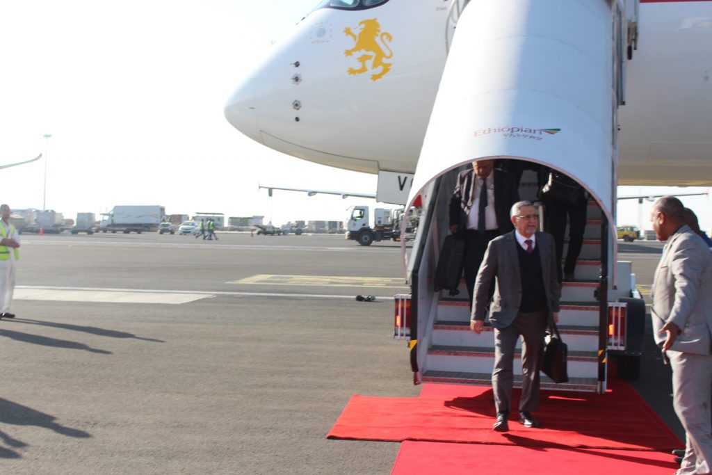 Chegada do Presidente da República a Addis Abeba para a 33.ª Cimeir…