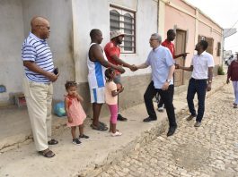No segundo dia da sua visita oficial à ilha do Maio, o Presidente da Rep…