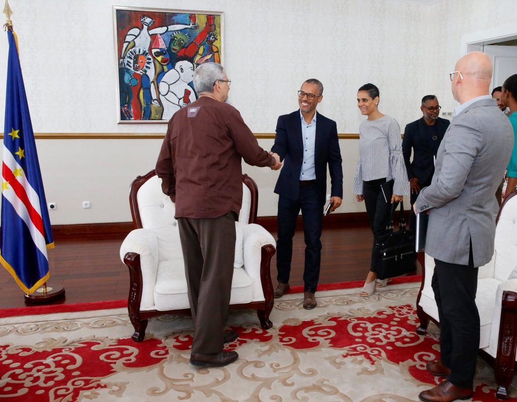 Presidente da República recebe os artistas César Scoffield e Patr…