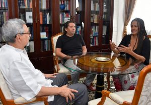 Presidente da República recebe visita de cortesia da artista Maria de Ba…