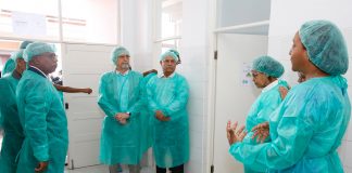 Presidente da República efectua visita ao Laboratório de Virologi…