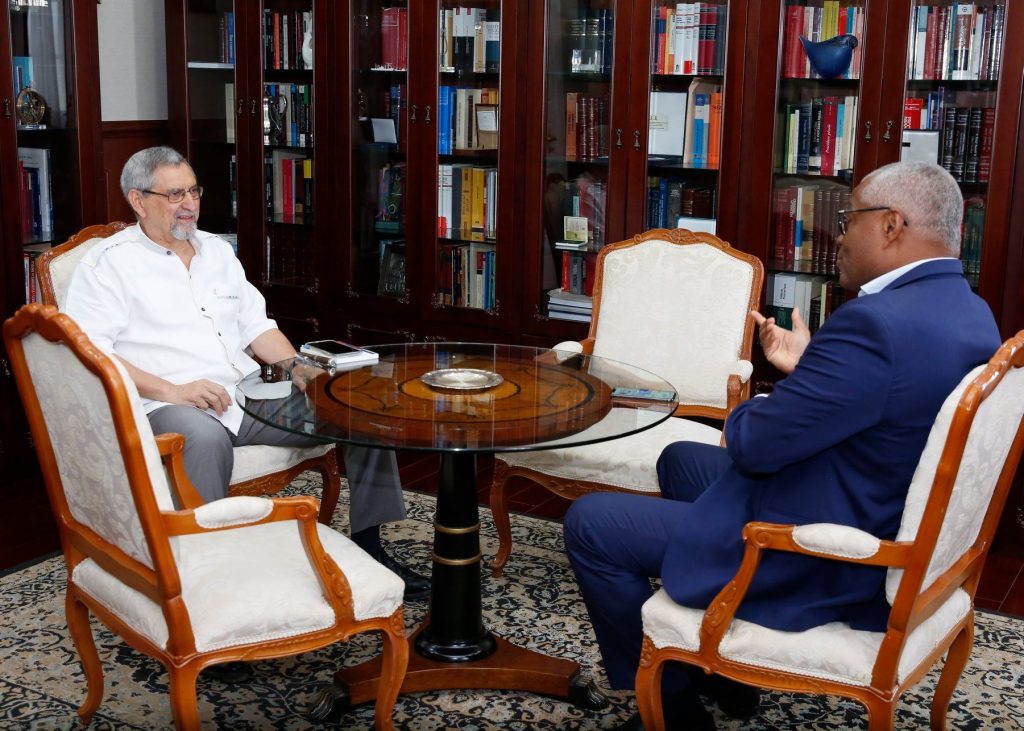 Encontro com o Presidente da Assembleia Nacional, Eng. Jorge Santos, no â…