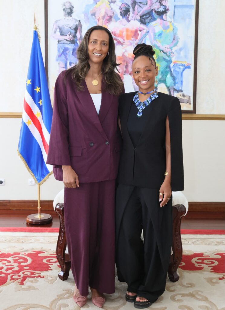 Presidente Interina felicita Tatiana Mendes pelo recorde africano de mergulho em apneia